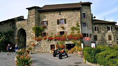 文旅特色小鎮應“以小謀大”